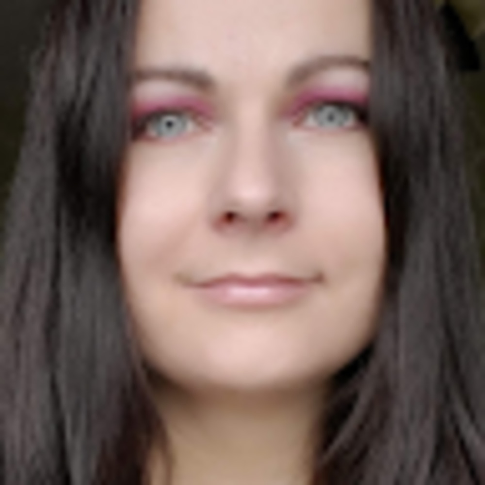 Meet your Posher, Eva